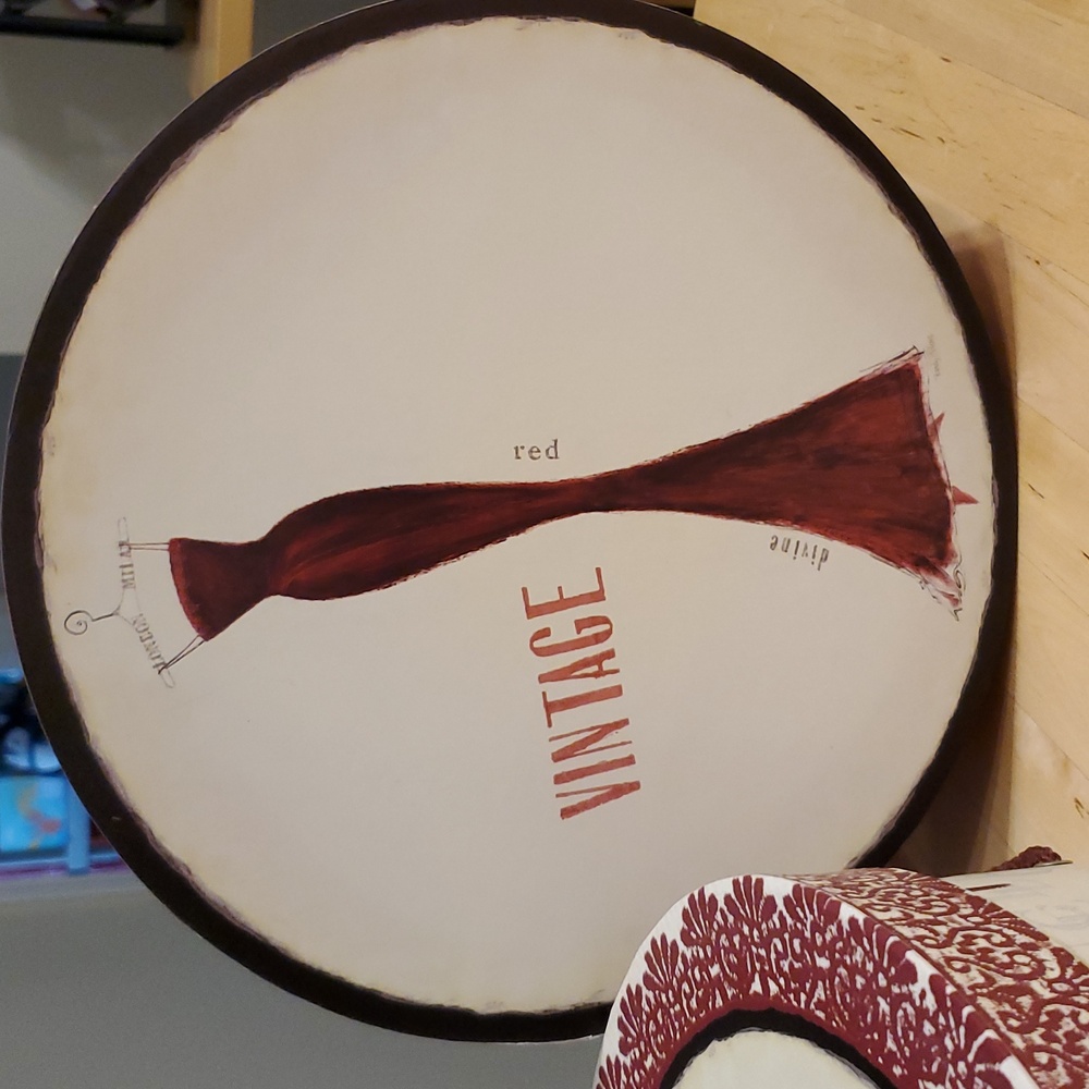 Vintage Emily Adams Decorative Hat Boxes, Red - Set Of 2 - Picture 3 of 7